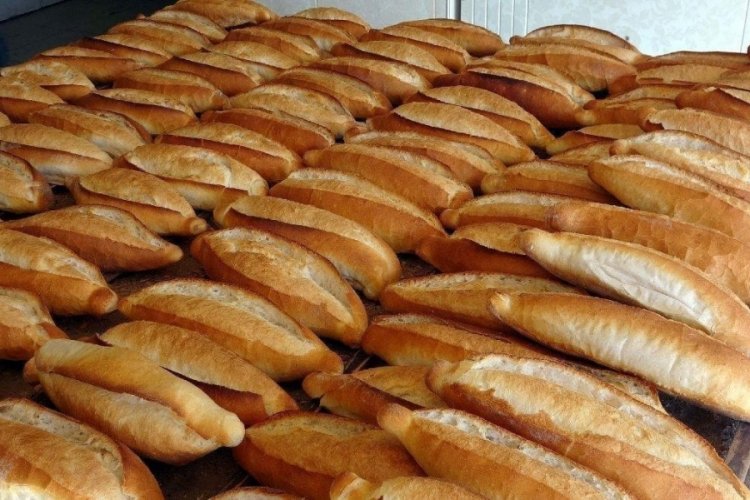 İstanbul'da ekmeğe gayriresmi zam!