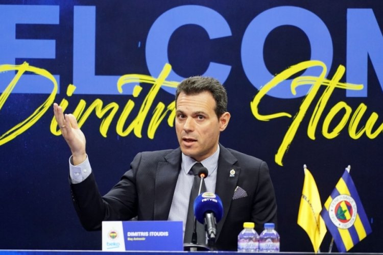 Dimitris Itoudis i&ccedil;in imza t&ouml;reni d&uuml;zenlendi