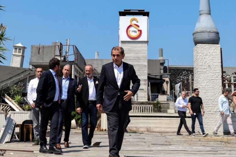 Dursun &Ouml;zbek'ten Galatasaray Adası a&ccedil;ıklaması