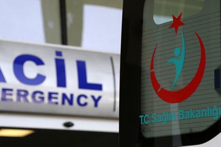 Derede balık avlarken elektrik akımına kapılan 3 kişiden 2'si &ouml;ld&uuml;