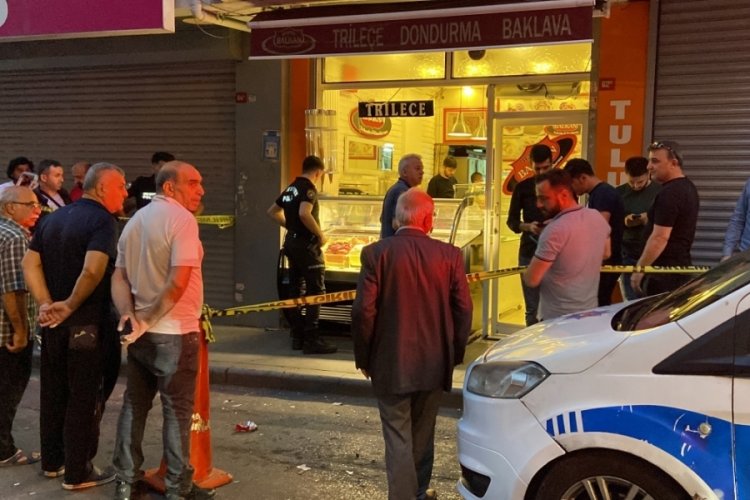 Dondurmacıya silahlı saldırı: 1'i &ccedil;ocuk 2 yaralı