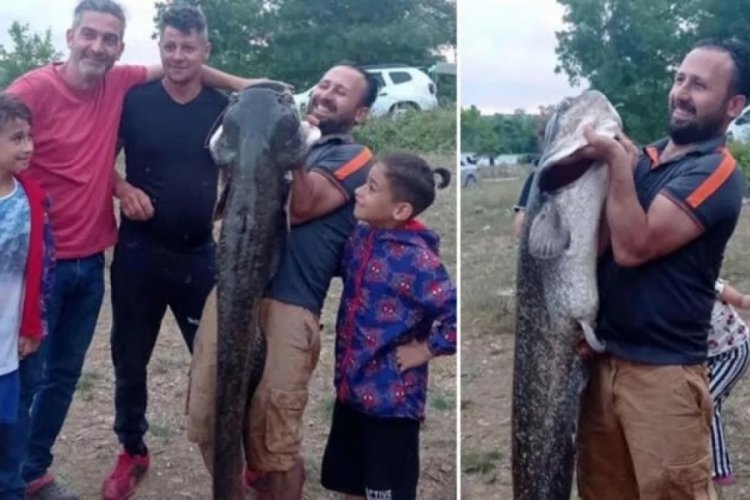 Sakarya'da 8 yaşındaki &ccedil;ocuk, 20 kiloluk balık yakaladı