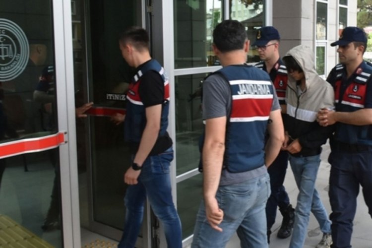 Sinop'ta babasını t&uuml;fekle &ouml;ld&uuml;rd&uuml;ğ&uuml; i&ccedil;in g&ouml;zaltına alınan zanlı tutuklandı