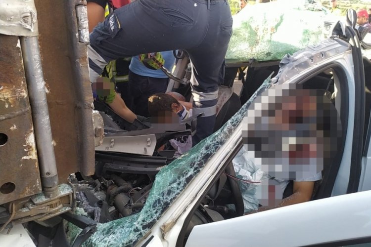 TAG otoyolunda feci kaza: &Ouml;l&uuml; ve yaralılar var