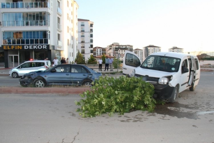 Elazığ'da korkun&ccedil; kaza: 6 yaralı