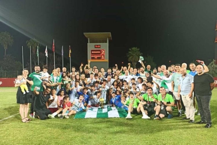 Bursaspor U14 takımı şampiyon oldu!