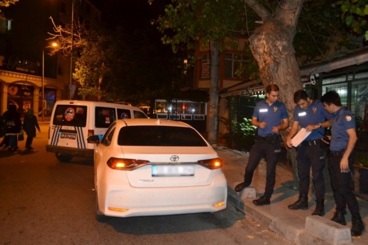 S&uuml;r&uuml;c&uuml; adayı alkoll&uuml; şekilde polise yakalandı