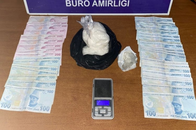 Bursa'da zehir tacirlerine polis darbesi