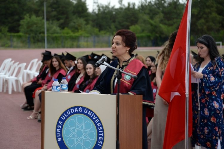 Sağlık ordusunun yeni &uuml;yeleri mezun oldu
