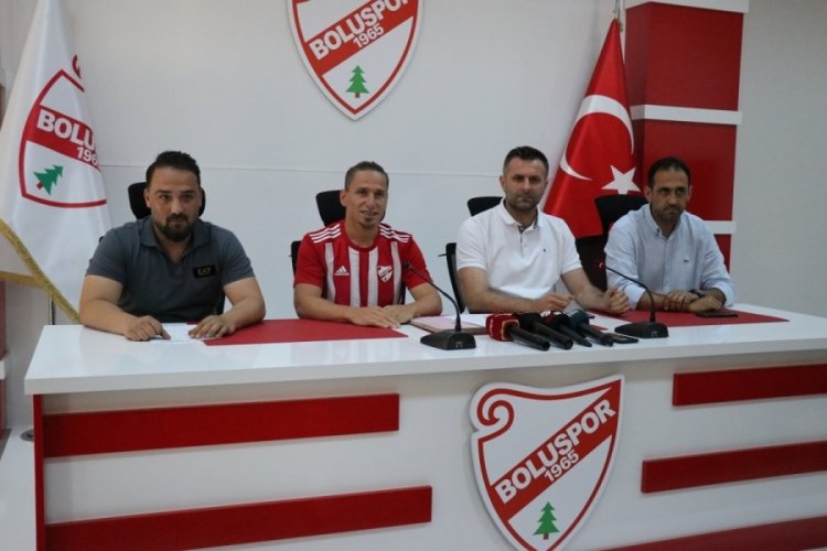 Boluspor, G&ouml;khan Alsan'la s&ouml;zleşme imzaladı