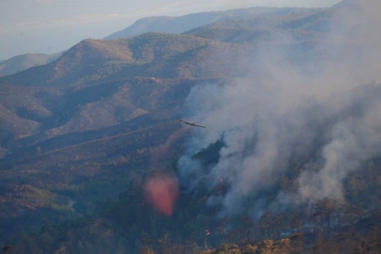 Marmaris'te Alevler katı atık tesisini tehdit ediyor