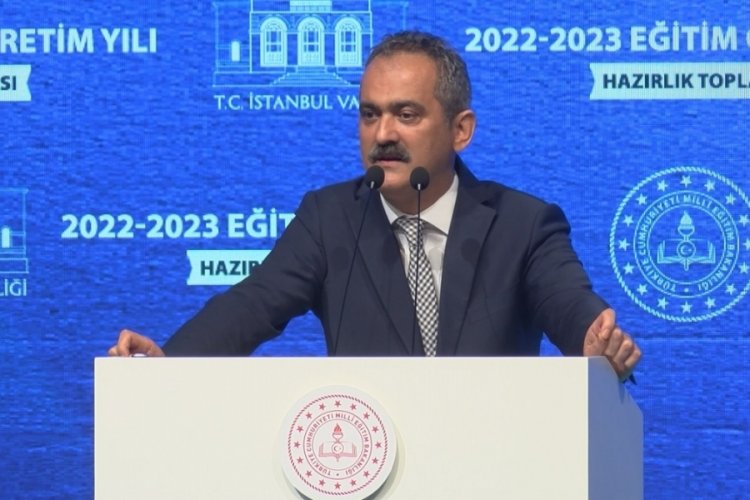 Bakan Mahmut &Ouml;zer: Okullarımızın ihtiya&ccedil;ları i&ccedil;in 1 Milyar TL'yi aktardık &nbsp;