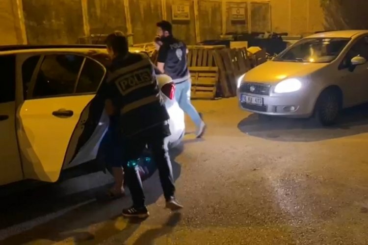 Bursa'daki ka&ccedil;ak silah operasyonunda 4 kişi cezaevine g&ouml;nderildi