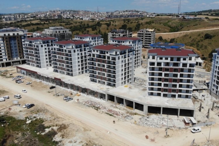 Bursa'da ev aldıklarını sanan onlarca kişi evsiz kaldı