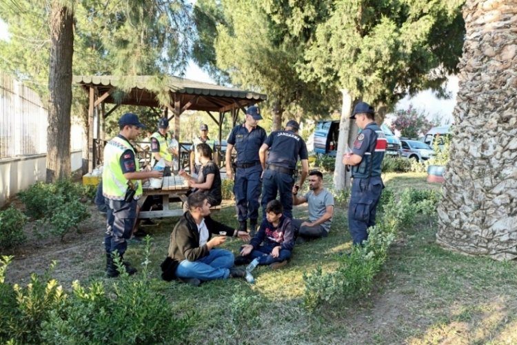 İzmir'de 314 ka&ccedil;ak g&ouml;&ccedil;men yakalandı