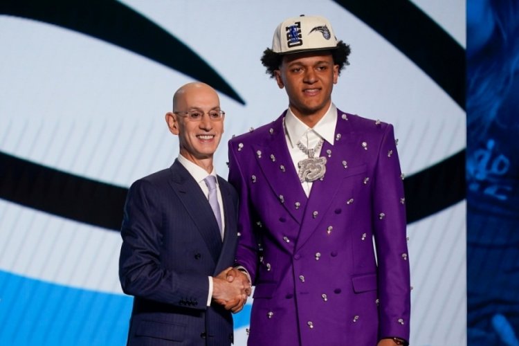 Paolo Banchero, NBA draftında 1 numaradan se&ccedil;ildi