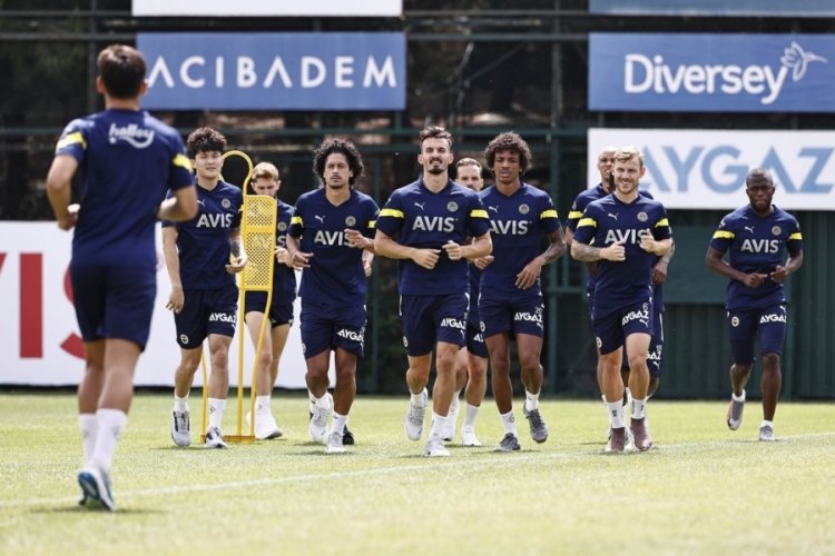 Fenerbah&ccedil;e'de yeni sezon hazırlıkları devam ediyor