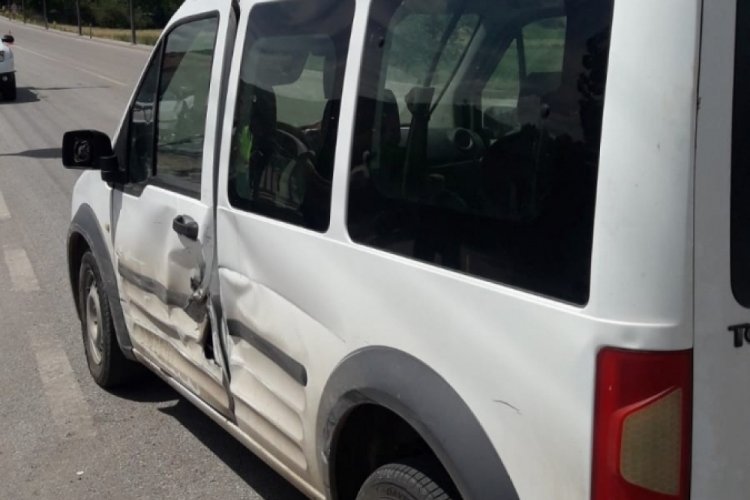 K&uuml;tahya'da trafik kazası: 4 yaralı