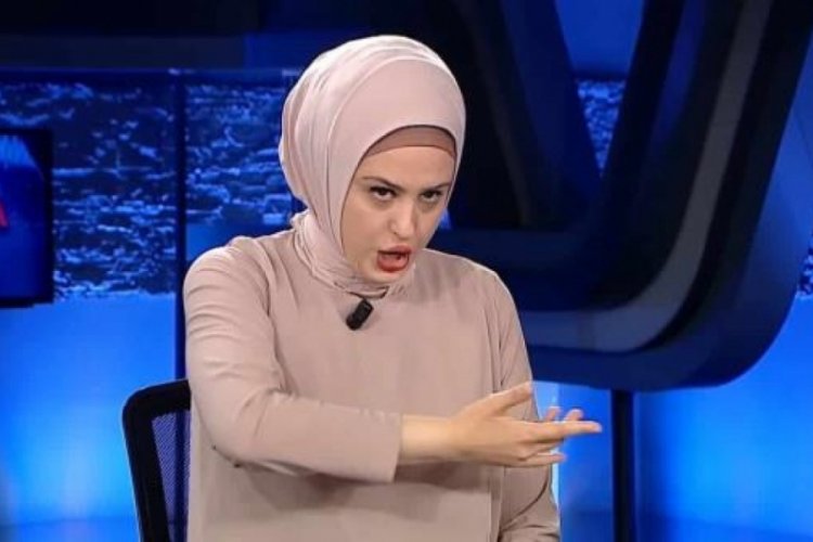 Canlı yayında cin &ccedil;ıkarma seansı yapan Pelin H&uuml;rman, kendisine "Şarlatan" diyen &uuml;nl&uuml;lere meydan okudu