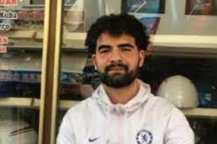 Mersin'de &ccedil;ıkan yan bakma kavgasında iki kişi &ouml;ld&uuml;