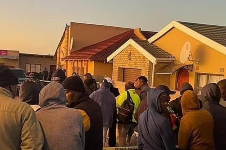 Gece kul&uuml;b&uuml;nde 17 kişinin cansız bedeni bulundu