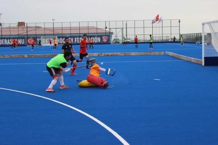 Hokey A Milli Takımı, Avrupa şampiyonasına hazırlanıyor