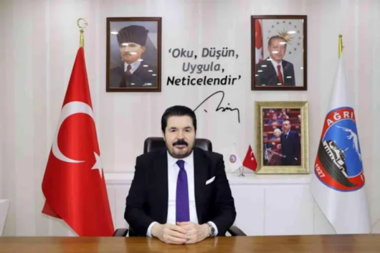 Ağrı Belediyesi iş&ccedil;i maaşlarına y&uuml;zde 50 zam yaptığını a&ccedil;ıkladı