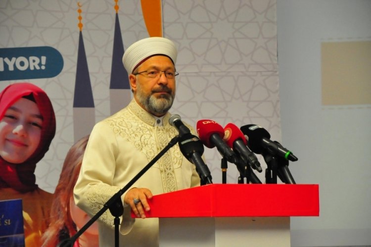Erbaş: &Ccedil;ocukları s&ouml;z ve hareketlerinizle incitmemenizi rica ediyorum