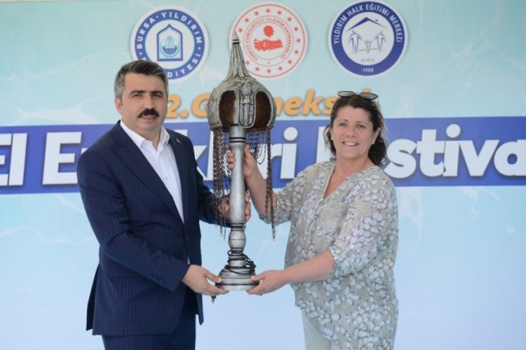 Bursa Yıldırım'da El Emekleri Festivali g&ouml;z kamaştırdı