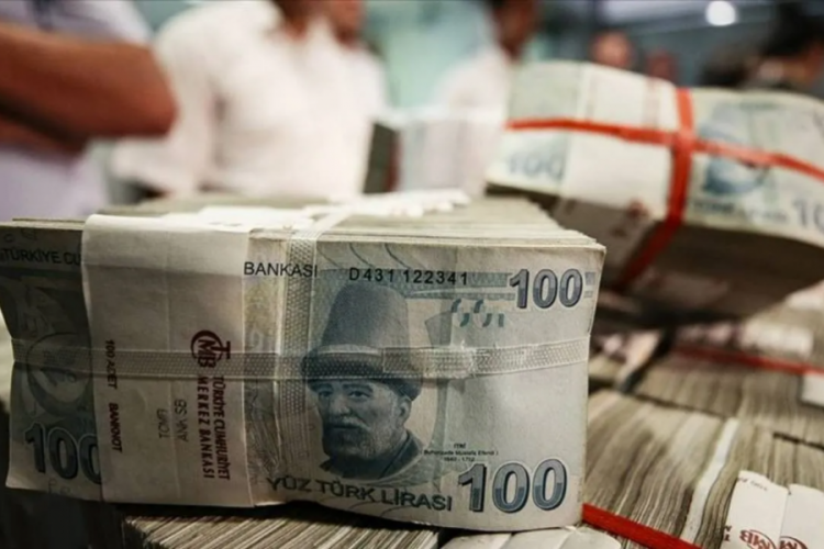 Reuters'ın iddiası: Bazı bankalar yeni kredileri ge&ccedil;ici durdurdu