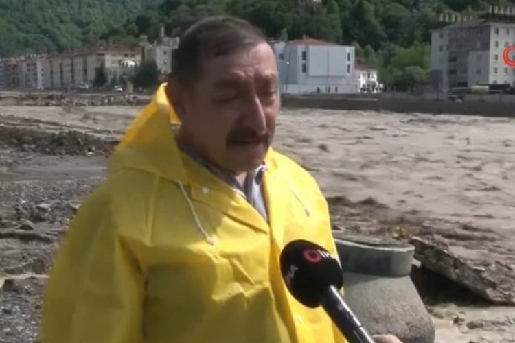 Kastamonu Belediye Başkan'ı Vidinlioğlu sel b&ouml;lgesinden a&ccedil;ıklama yaptı