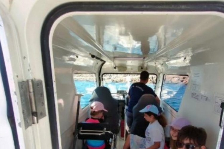 Saros'ta s&uuml;r&uuml;klenen 8 kişi radar sayesinde kurtarıldı