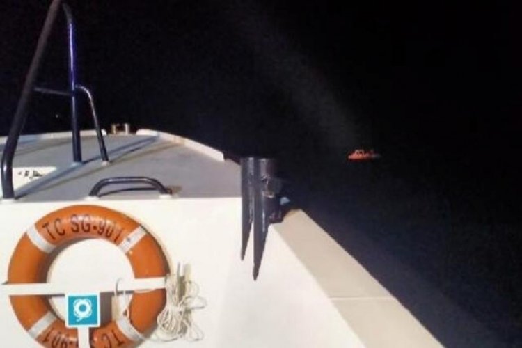Yunanistan'ın ittiği g&ouml;&ccedil;menler kurtarıldı