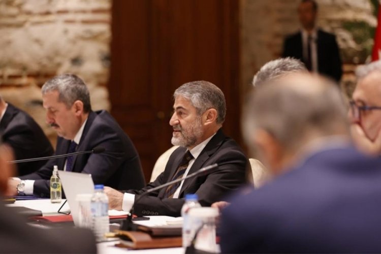 Bakan Nebati: D&ouml;viz yerine TL ile iş yapın