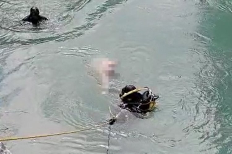 Antalya'da &ccedil;aya u&ccedil;an kamyondaki kayıp iş&ccedil;i bulundu