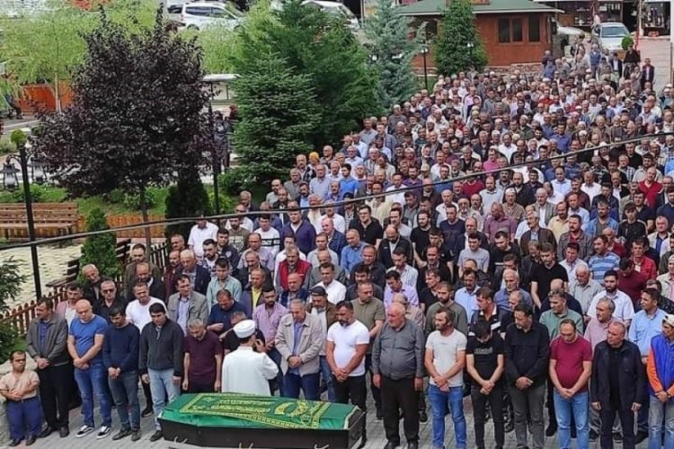 Kazada hayatını kaybeden vergi memuru toprağa verildi