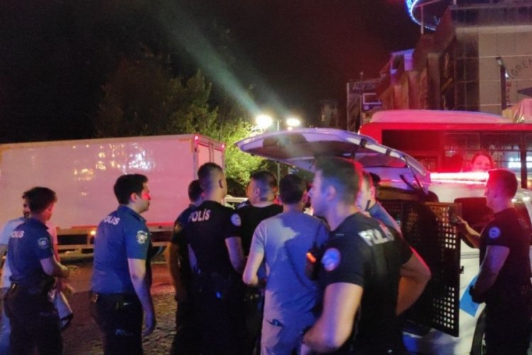Konserde taşkınlık &ccedil;ıkaran 2 şahıs g&ouml;zaltına alındı
