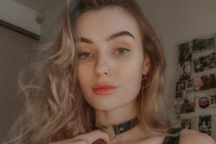 Ukraynalı kadınlardan &ccedil;ıplak fotoğraflarıyla orduya destek