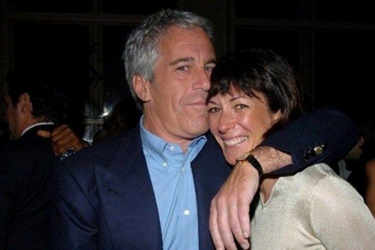 Pedofili milyarder Jeffrey Epstein'in sevgilisine hapis cezası