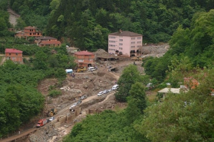 Trabzon'un '&ccedil;ok y&uuml;ksek' heyelan riskli yerleri belirlendi