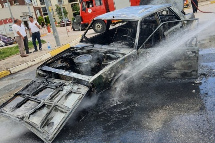 Marmaris yangınını s&ouml;nd&uuml;rmeye giden tanker alev alev yandı