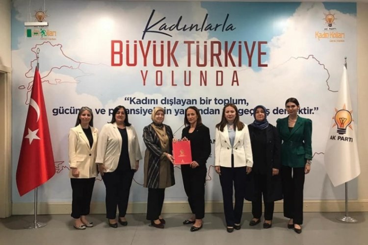 AK Parti Bursa Mudanya Kadın ve Gen&ccedil;lik Kollarında başkanlar belirlendi