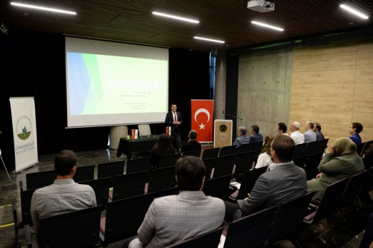 Bursa Osmangazi'de 'Kriz Y&ouml;netimi Semineri' d&uuml;zenlendi