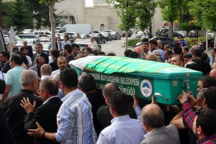 Mehmet &Ouml;zhaseki'nin acı g&uuml;n&uuml;