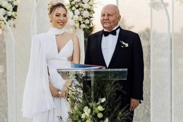 Lucien Arkas kendisinden 42 yaş k&uuml;&ccedil;&uuml;k sevgilisiyle evlendi