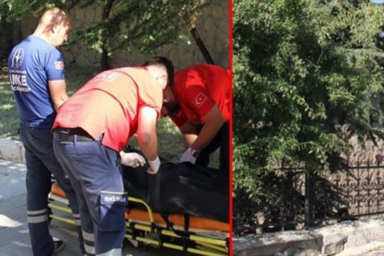 Elazığ'da 20 yaşındaki Ferhat cami bah&ccedil;esindeki ağaca asılı olarak bulundu
