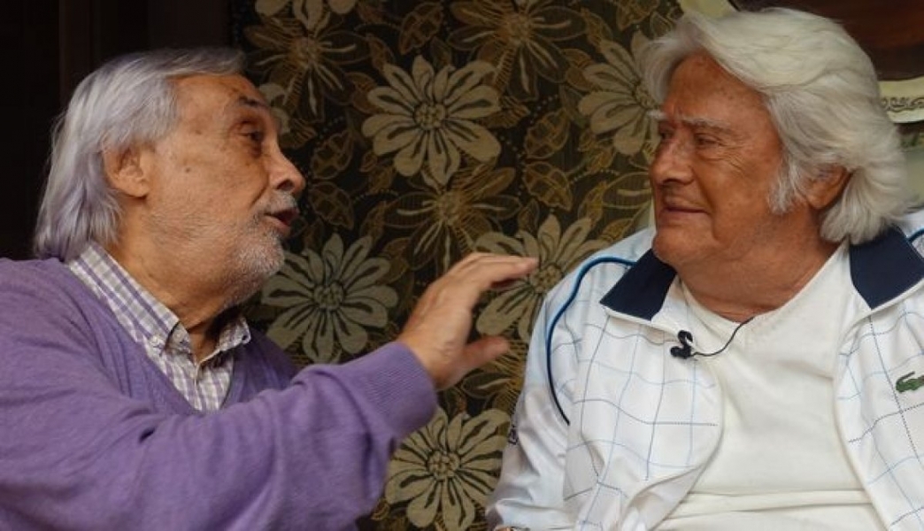 M&uuml;jdat Gezen, C&uuml;neyt Arkın'ın cenaze t&ouml;reninde fenalaştı
