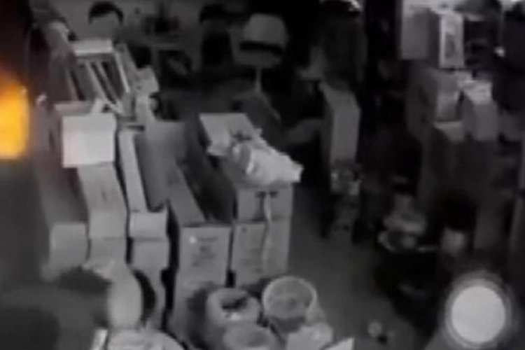 İstanbul'da hırsızlardan satırlı tehdit