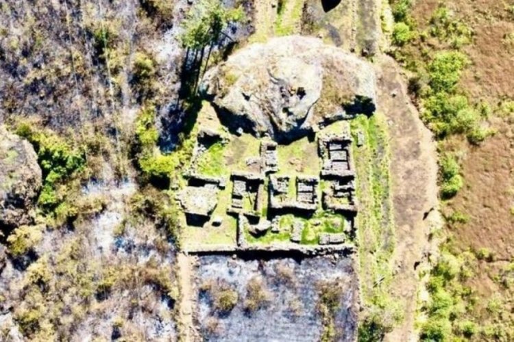 D&uuml;nyanın 7 harikasından biri yanma tehlikesiyle karşı karşıya