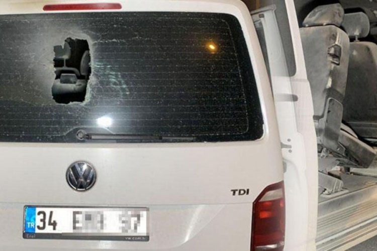 Maltepe'de eski milletvekilinin aracına molotoflu saldırı